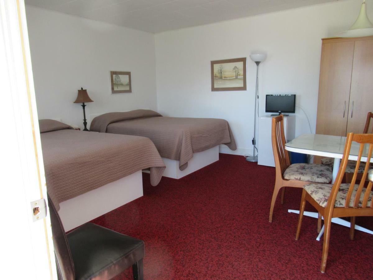 Motel Et Chalet Natabel Perce Exterior photo
